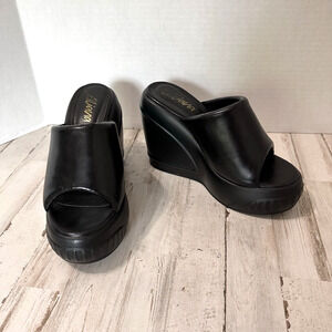 Aliana Platform Wedge Sandals 7.5 Black High Heel Peep Toe Y2K Retro Trendy Shoe